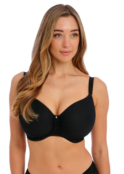 plus-size underwire bra with wide strapsEnvisage Black Uw Moulded Spacer Bra