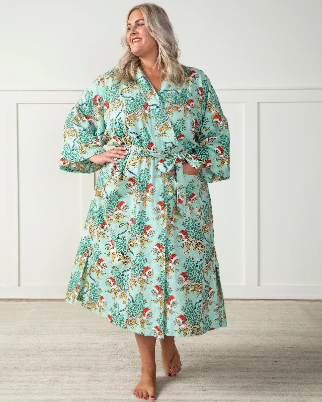 women's pajamas for a cozy night inHolly Jolly Bagheera - Lightweight Flannel Robe - Frosted Mint